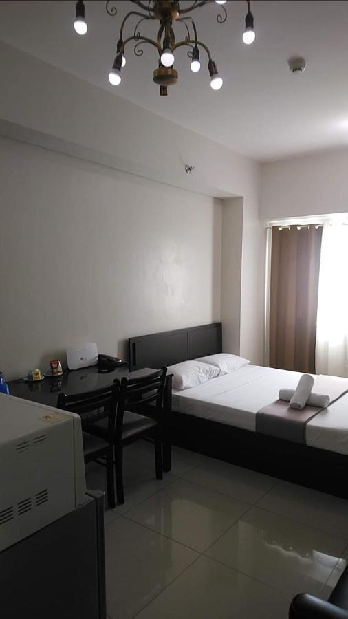 Affordable Makati Serviced Apartments Manila Bagian luar foto