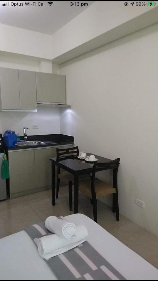 Affordable Makati Serviced Apartments Manila Bagian luar foto