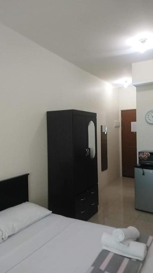 Affordable Makati Serviced Apartments Manila Bagian luar foto
