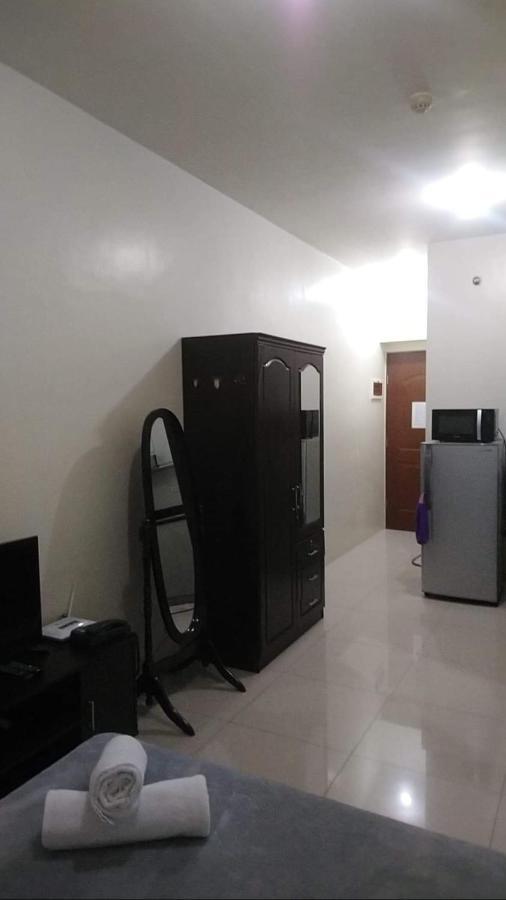 Affordable Makati Serviced Apartments Manila Bagian luar foto