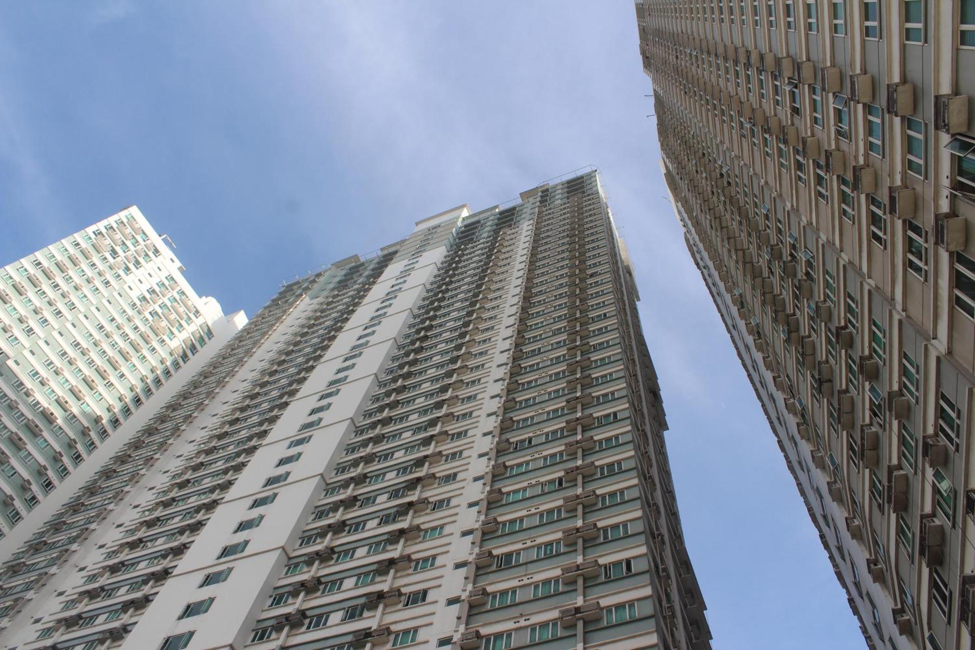Affordable Makati Serviced Apartments Manila Bagian luar foto