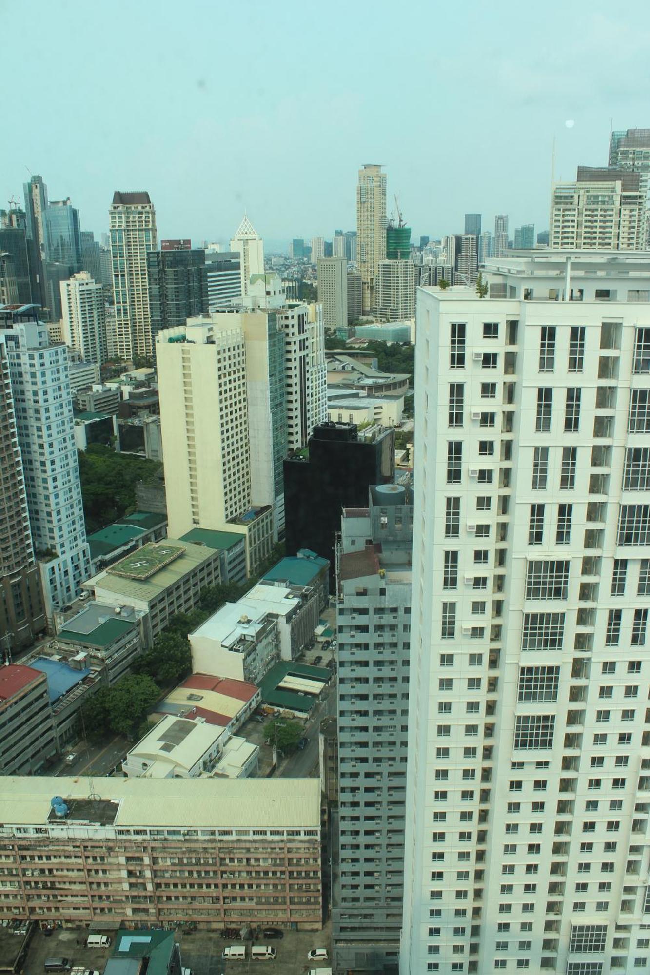 Affordable Makati Serviced Apartments Manila Bagian luar foto