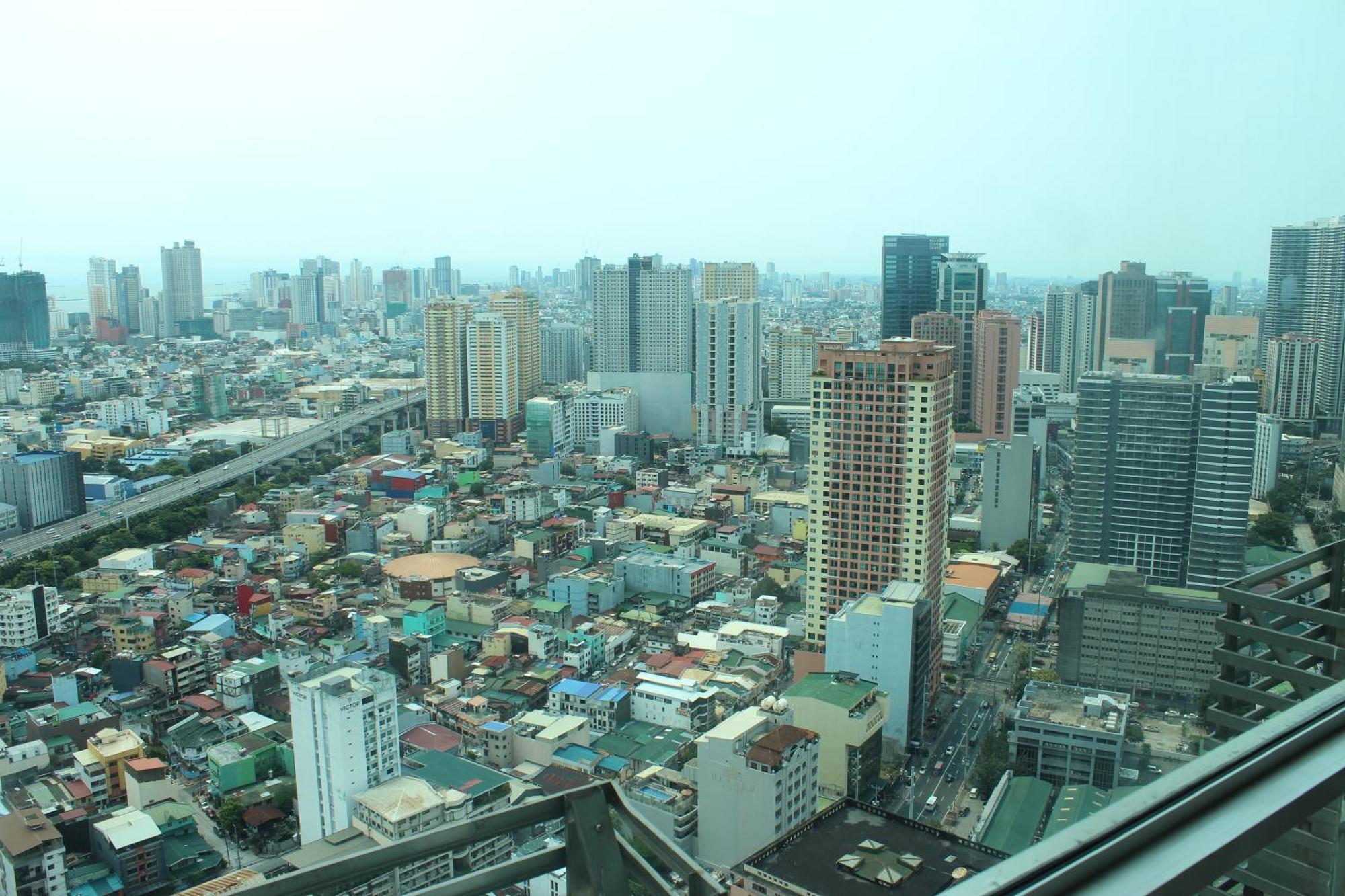 Affordable Makati Serviced Apartments Manila Bagian luar foto