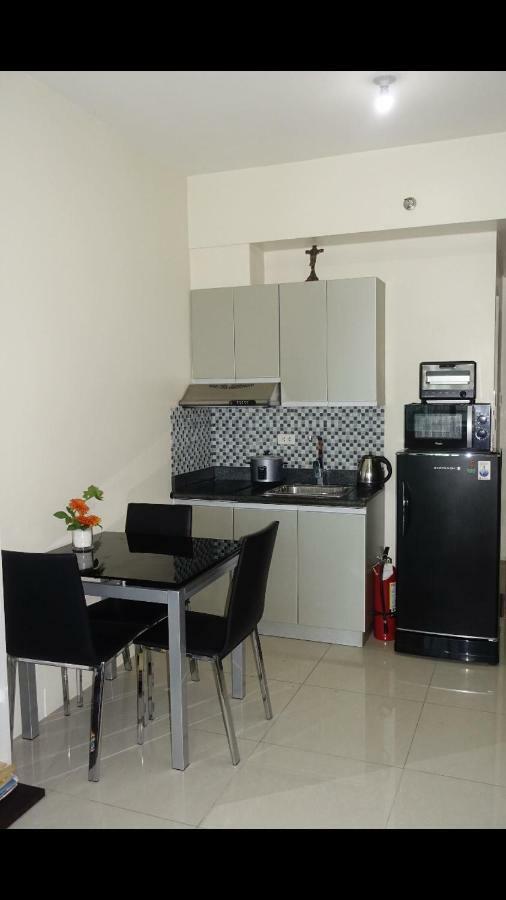 Affordable Makati Serviced Apartments Manila Bagian luar foto